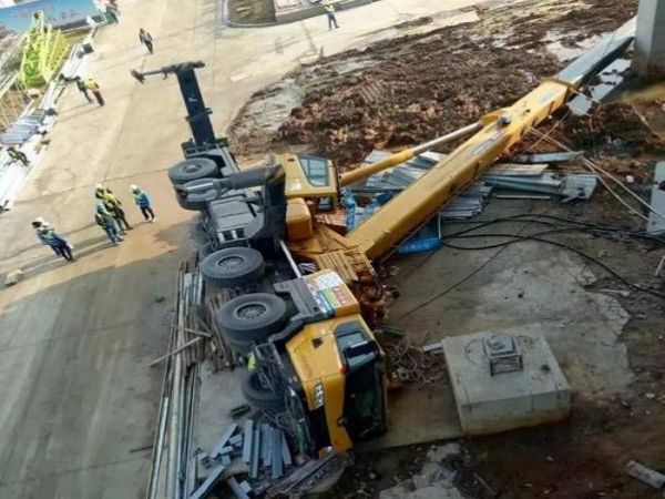 保税区吊车出租公司电话_吊车经常维护和保养决定吊车的使用寿命|吊